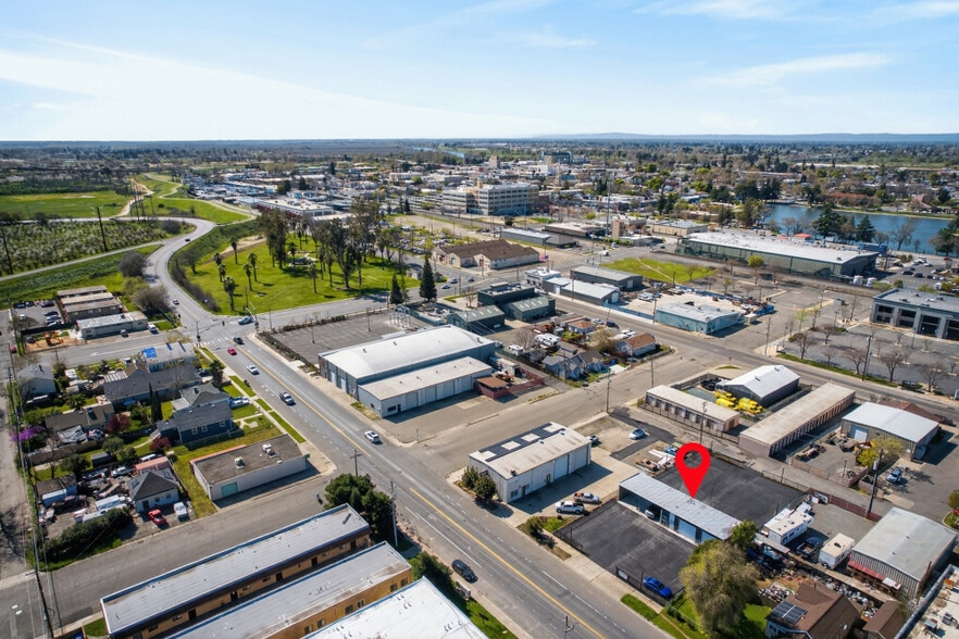 More Photos Of 1110 Ramirez St, Marysville Auto Dealership For Sale