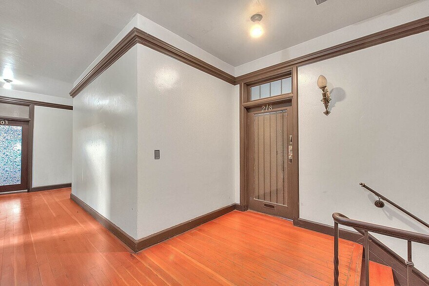 More Photos Of 3800-3814 Beverly Blvd, Los Angeles Storefront Retail Office For Sale