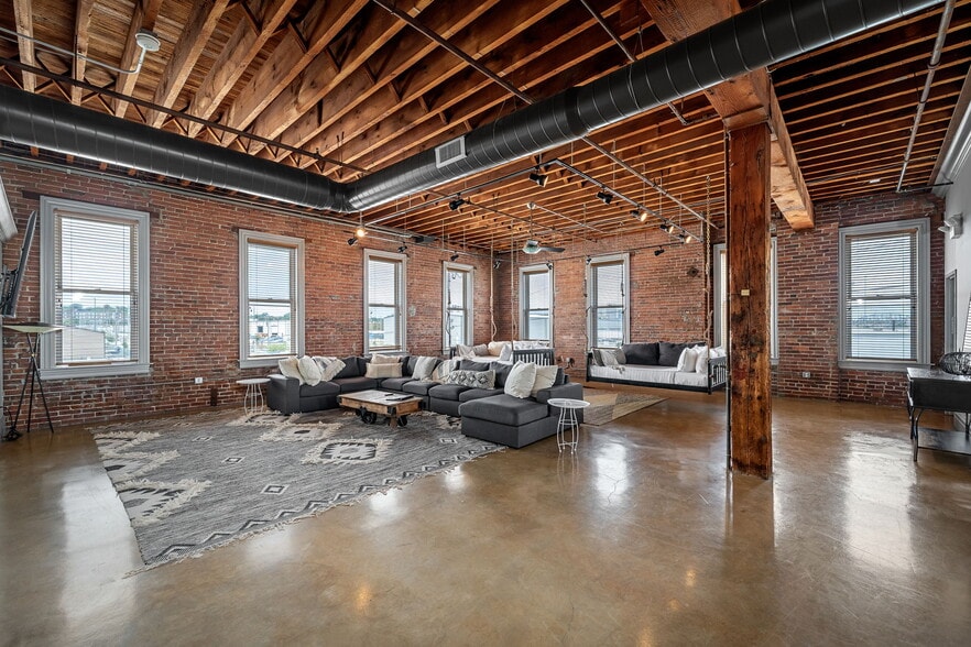 More Photos Of 110-112 Sidney St, Saint Louis Lodge Meeting Hall For Sale