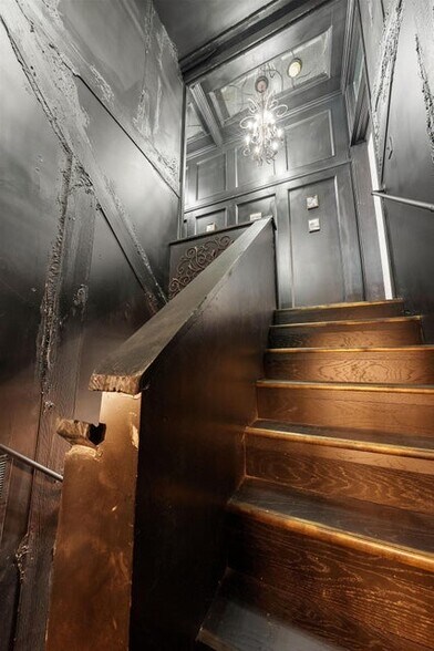 More Photos Of 43 W Markison Ave, Columbus Apartments For Sale