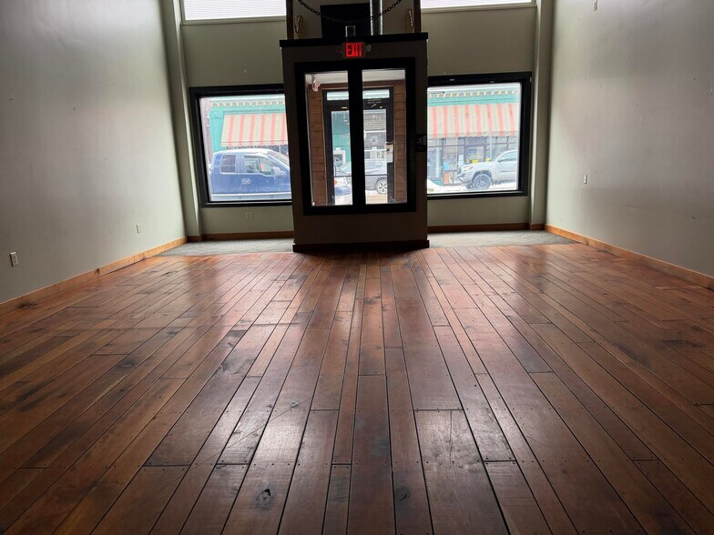More Photos Of 103 N Fraley St, Kane Restaurant For Sale