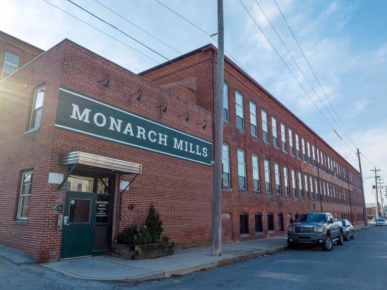 More Photos Of 600 N Hartley St, York Office Residential For Sale