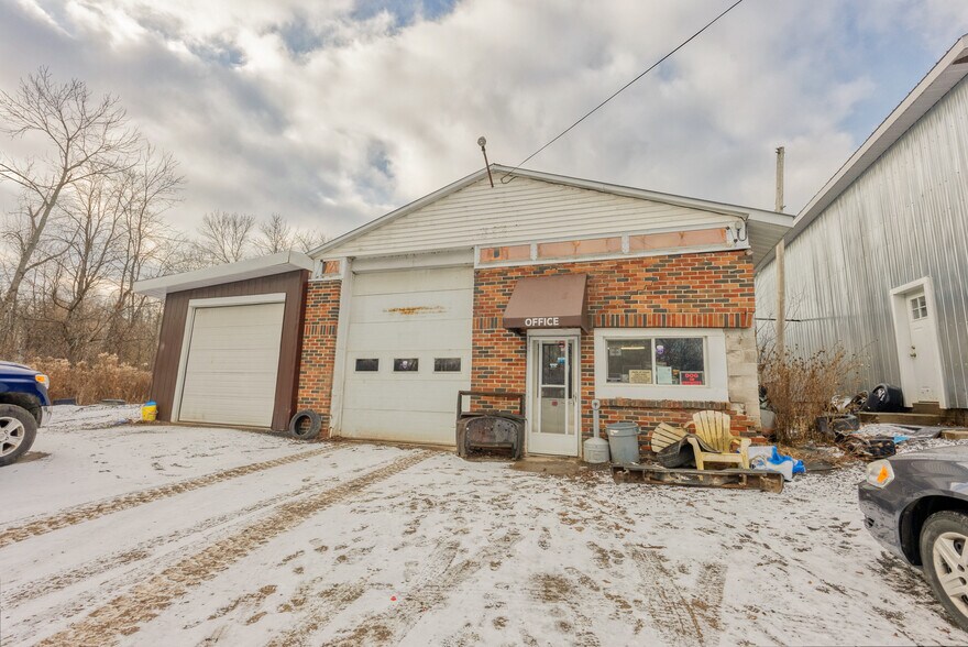 More Photos Of 2990 County Rd 6, Yarker Industrial For Sale