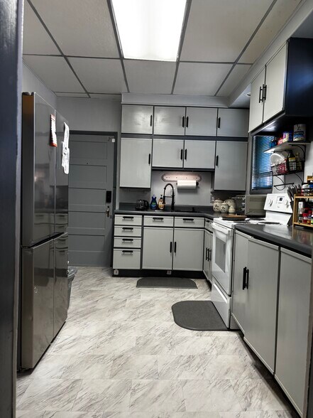 More Photos Of 215 E 3rd St, La Junta Hotel For Sale