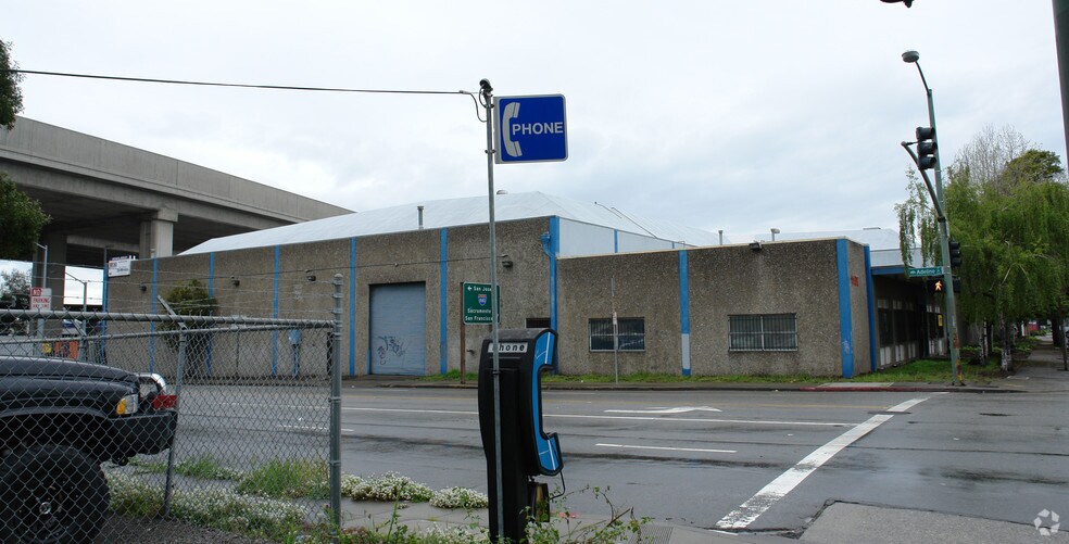 More Photos Of 1155 7th St, Oakland Warehouse For Lease