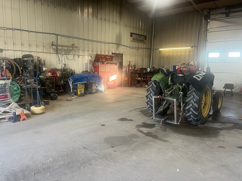 More Photos Of 475 Road East 130, Ogallala Warehouse For Sale