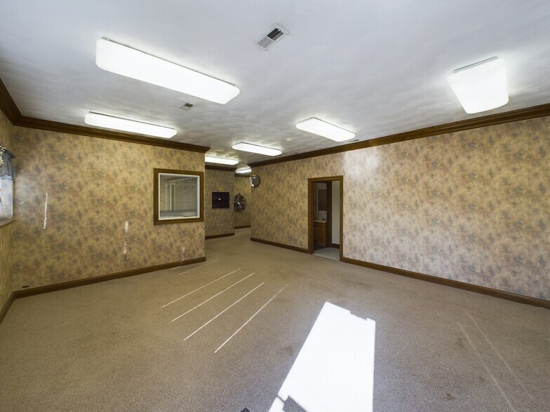 More Photos Of 3201 Guernsey St, Bellaire Office For Sale