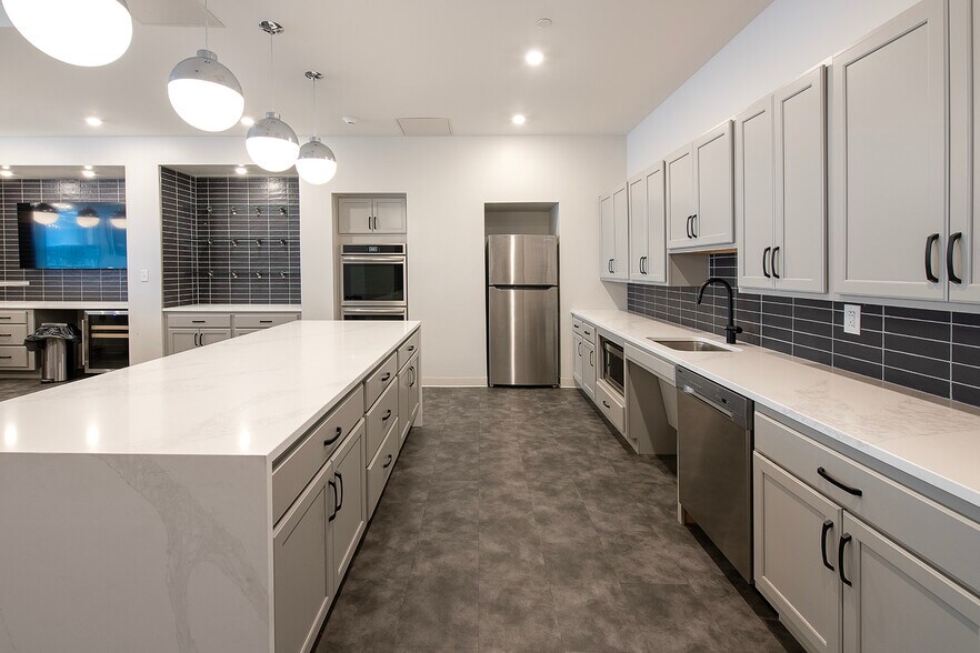 More Photos Of 55 Public Sq, Cleveland Office For Lease