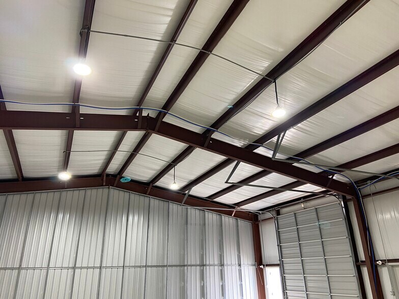 More Photos Of 4097 US Highway 271, Tyler Warehouse For Lease