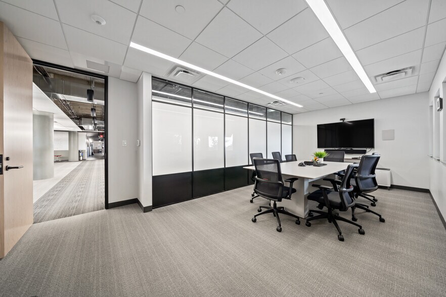 More Photos Of 7620 Guadalupe St, Austin Office For Lease