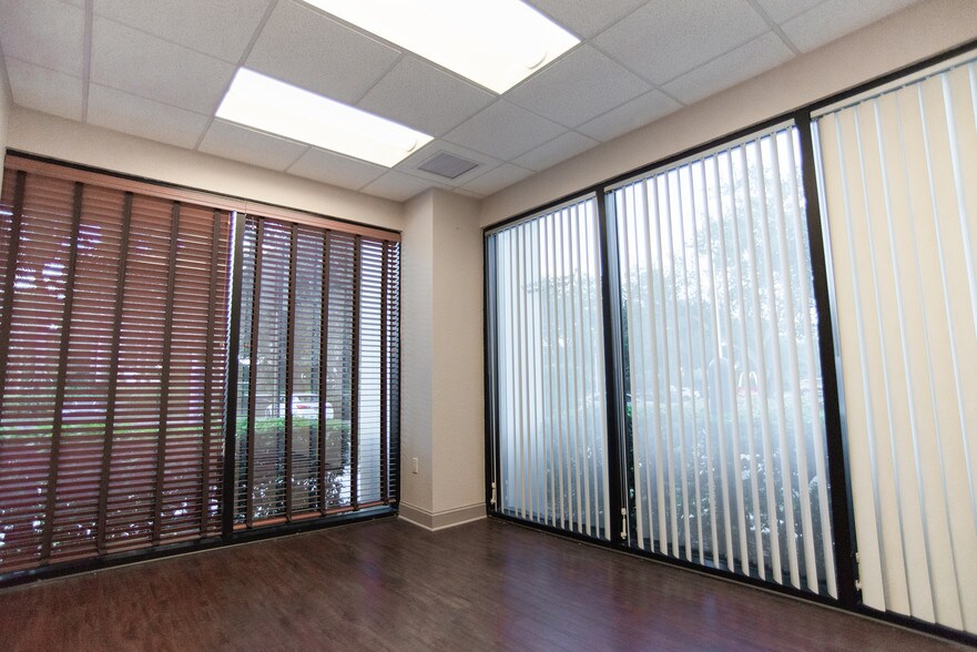 More Photos Of 1040 Weston Rd, Weston Loft Creative Space For Lease