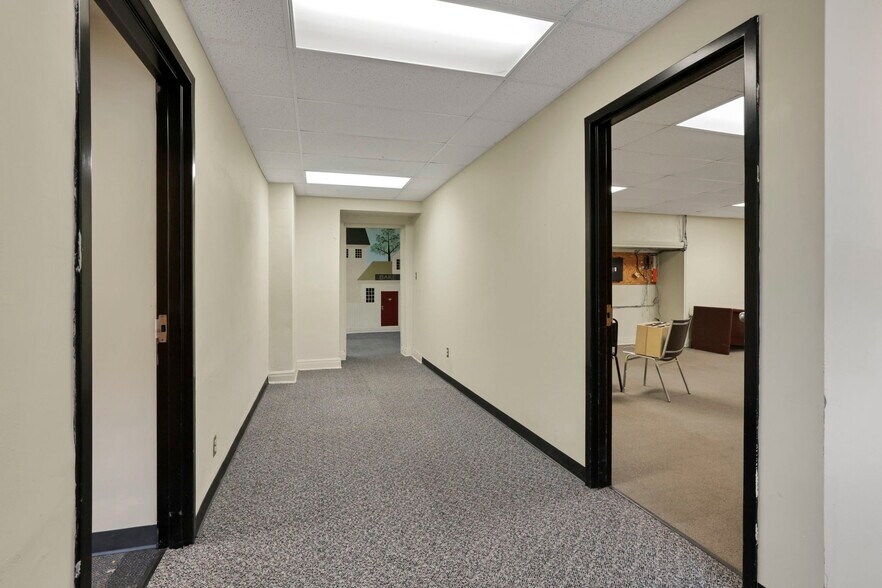 More Photos Of 300 E Auburn Ave, Springfield Office For Sale