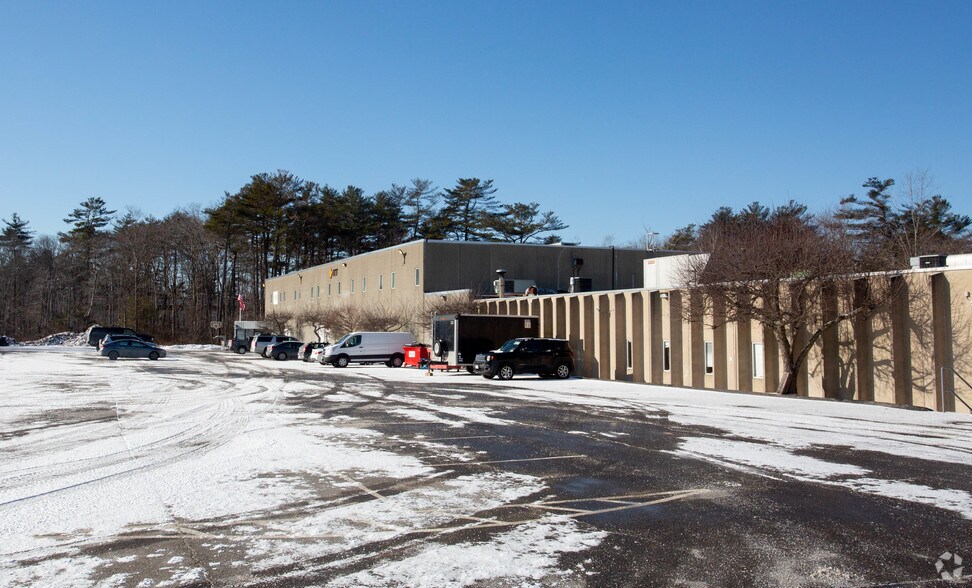 Primary Photo Of 1 Kondelin Rd, Gloucester Manufacturing For Lease