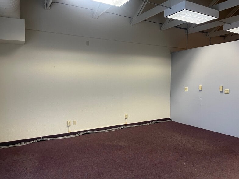 More Photos Of 10 Riverside Ave S, Sartell Office For Lease