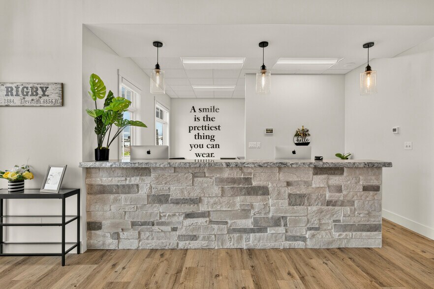 More Photos Of 688 Rigby Lake Dr, Rigby Healthcare For Sale