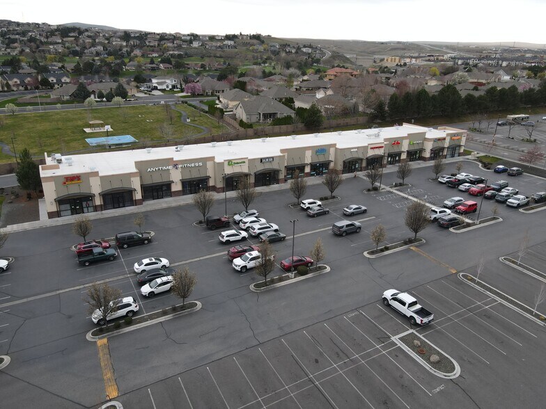 More Photos Of 2909 S Quillan St, Kennewick General Retail For Sale