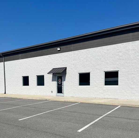 More Photos Of 11900 Sager Rd, Swanton Warehouse For Lease