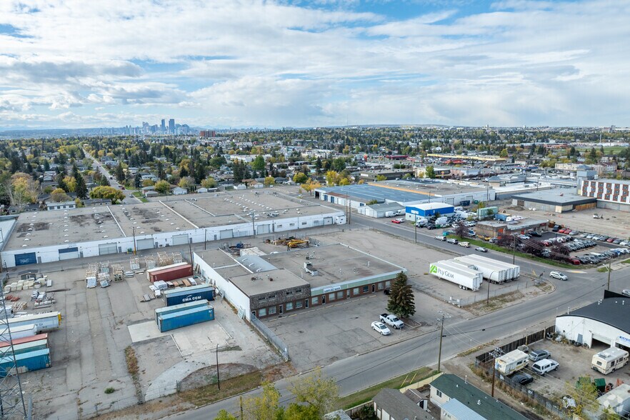 More Photos Of 2109-2117 50th St SE, Calgary Light Distribution For Lease