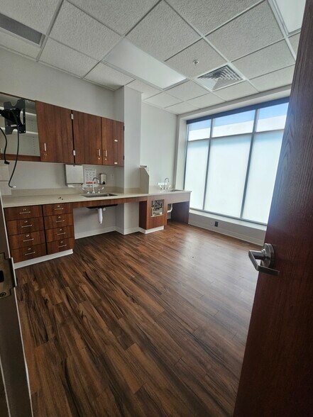 More Photos Of 1477-1505 S Hawkins Ave, Akron Apartments For Lease