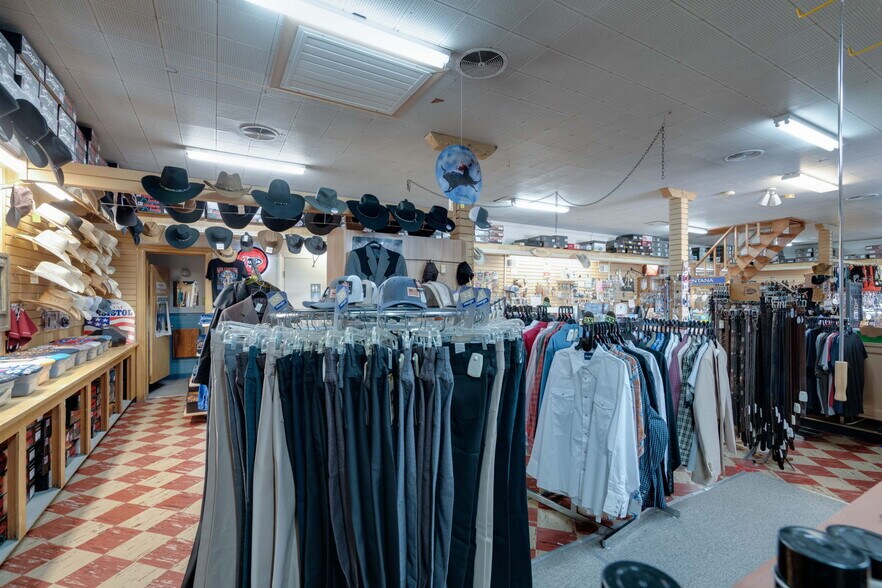 More Photos Of 4541 Valley Pike, Stephens City Convenience Store For Sale