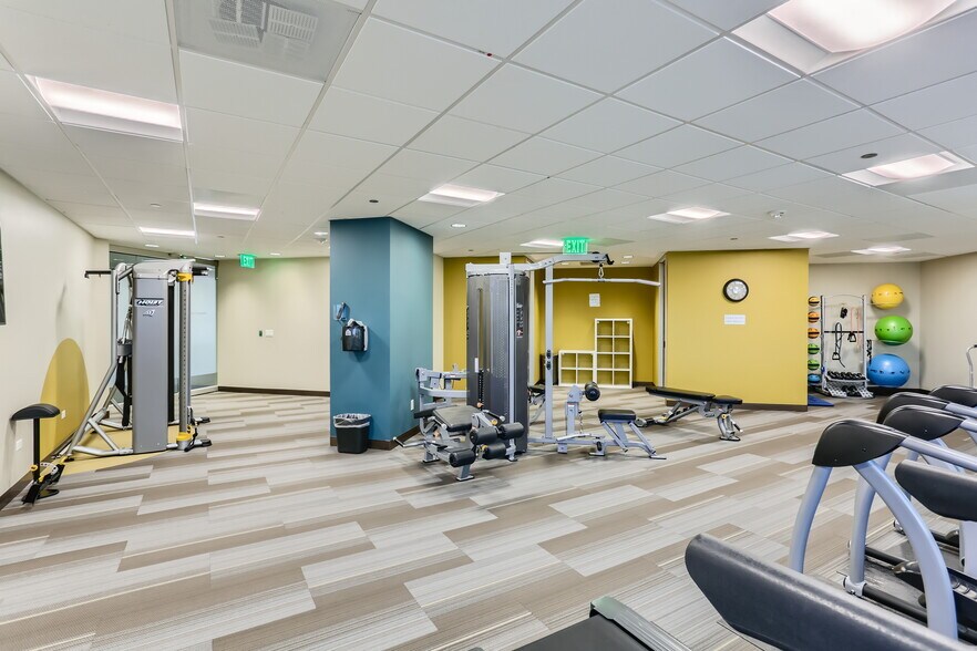 More Photos Of 1873 S Bellaire St, Denver Office For Lease