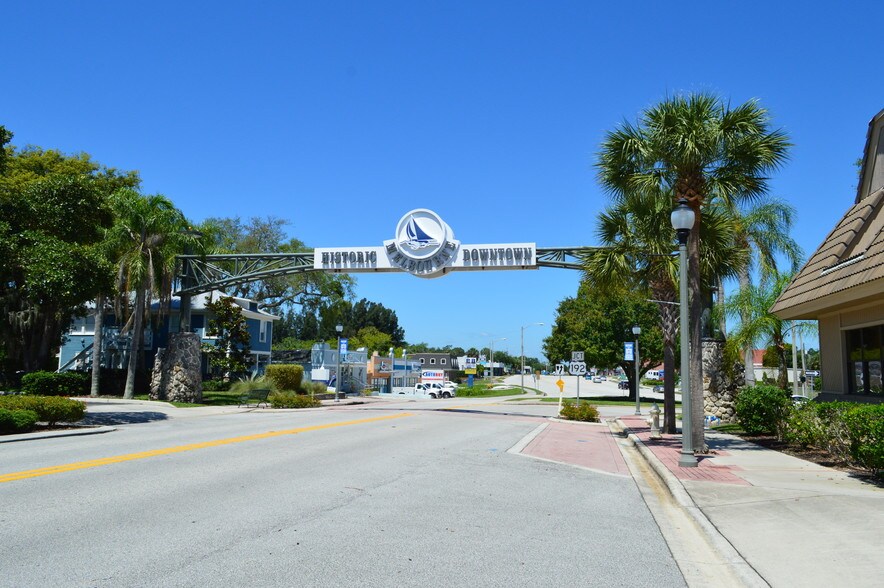 More Photos Of 300 E New Haven Ave, Melbourne Office For Sale