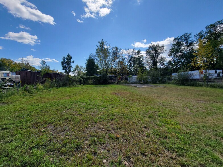 More Photos Of 375 Western Hwy, Tappan Land For Lease