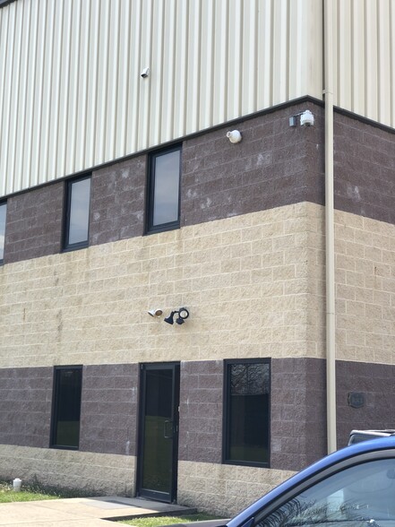 Primary Photo Of 10B Minneakoning Rd, Flemington Warehouse For Lease