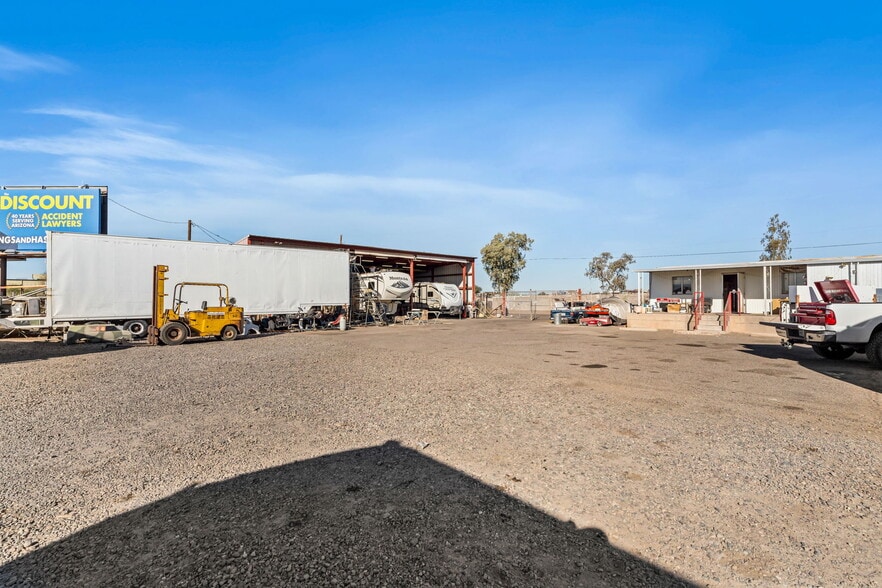 More Photos Of 7659 W Hatcher Rd, Peoria Warehouse For Sale