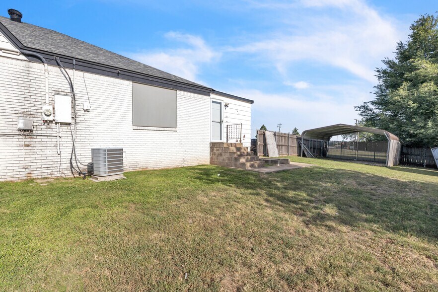More Photos Of 3700 Trellis Ct, Oklahoma City Office Residential For Sale