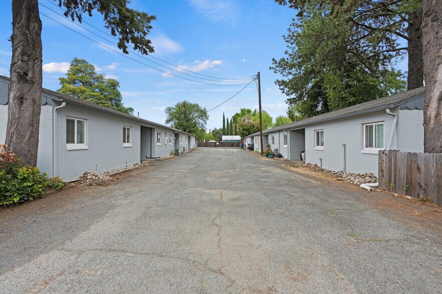 More Photos Of 530 - 570 Talmage Rd, Ukiah Apartments For Sale