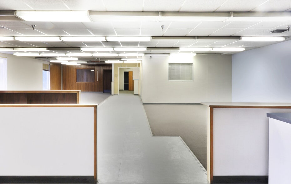 More Photos Of 1931 G St, Fresno Warehouse For Sale