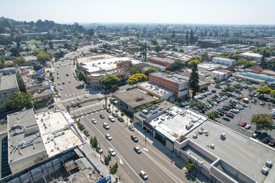More Photos Of 22549-22551 Foothill Blvd, Hayward Storefront For Sale