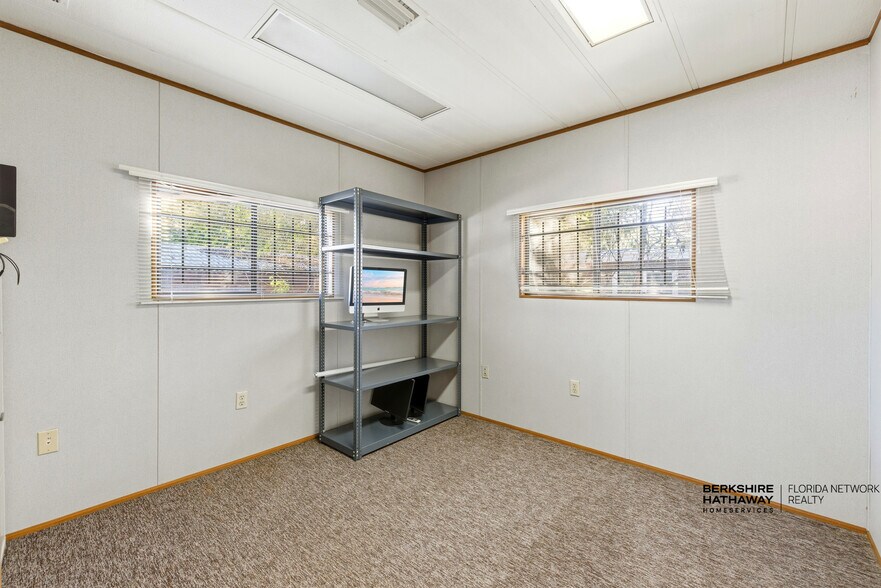 More Photos Of 5876 Old Timuquana Rd, Jacksonville Office For Lease