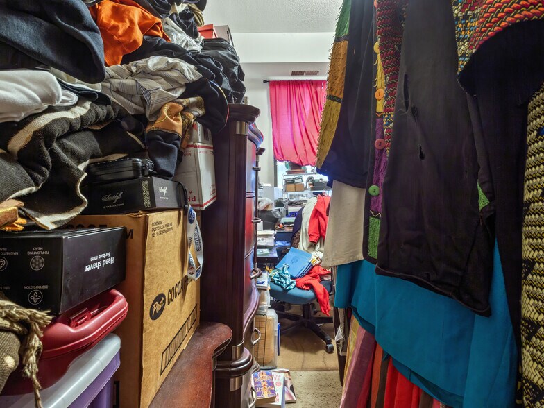 More Photos Of 1223 N St NW, Washington Apartments For Sale