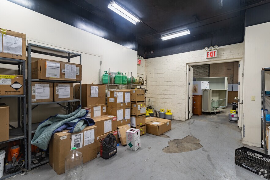 More Photos Of 8805 76th Ave, Glendale Warehouse For Sale