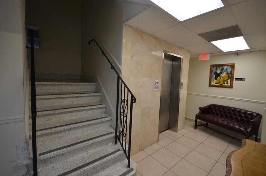 More Photos Of 3940 W Flagler St, Coral Gables Medical For Sale