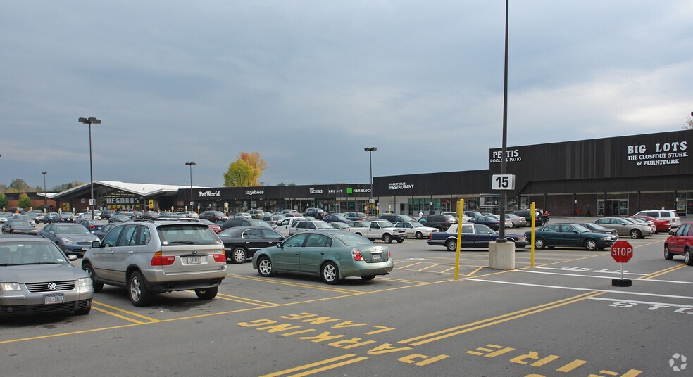 More Photos Of 851 Fairport Rd, East Rochester Unknown For Lease