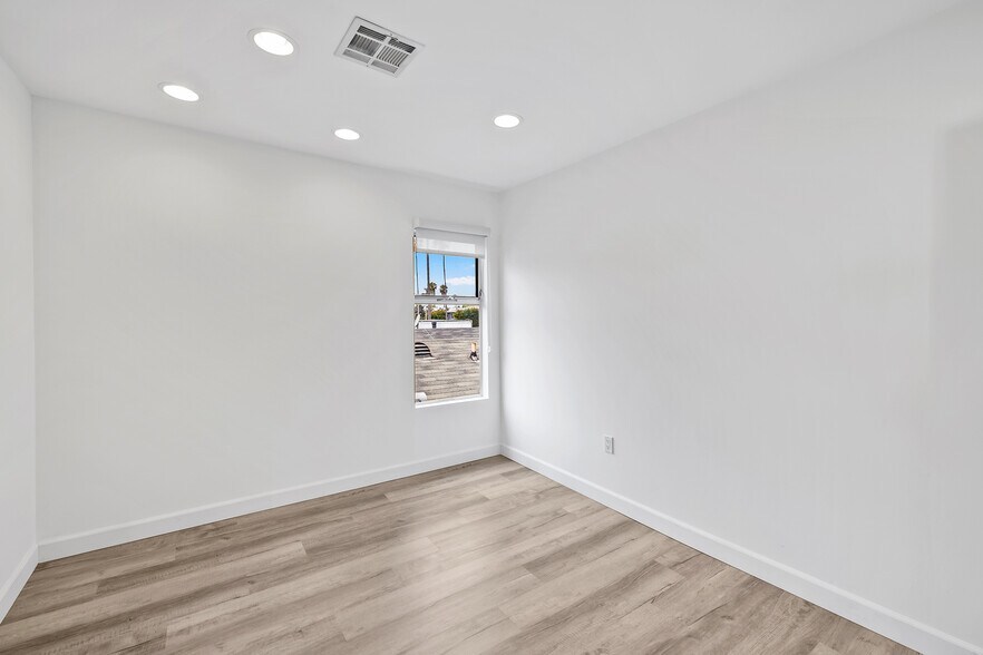 More Photos Of 742 Washington Blvd, Marina Del Rey Loft Creative Space For Sale