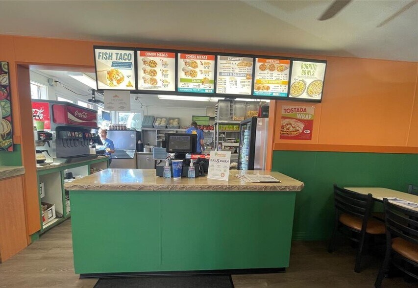 More Photos Of 421 E Commercial Ave, Anaconda Fast Food For Sale