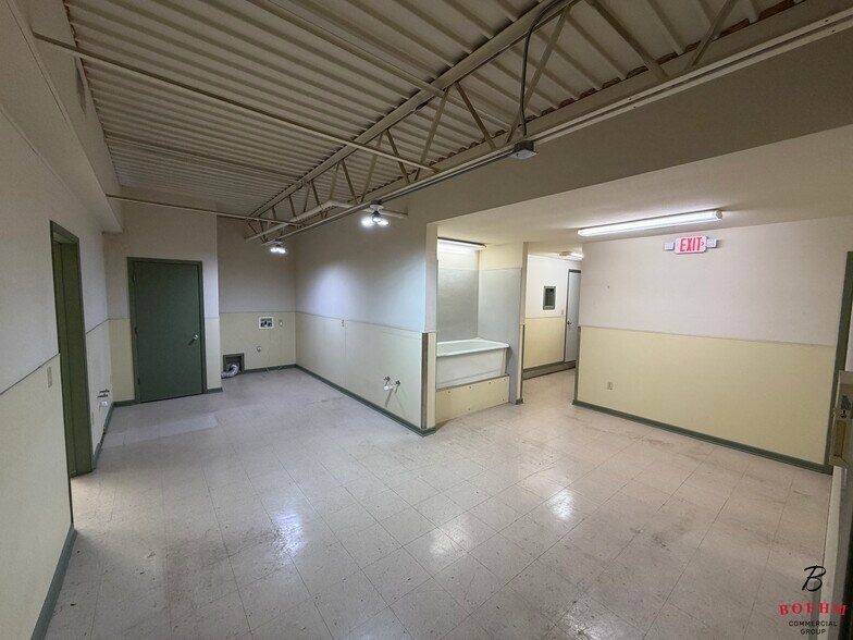 More Photos Of 1220 S Main St, Boerne Office For Lease