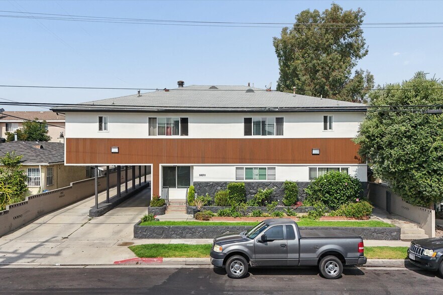 Primary Photo Of 14611 Larch Ave, Lawndale Apartments For Sale