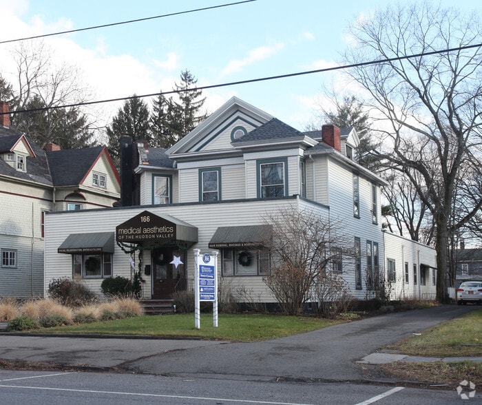 More Photos Of 166 Albany Ave, Kingston Medical For Lease