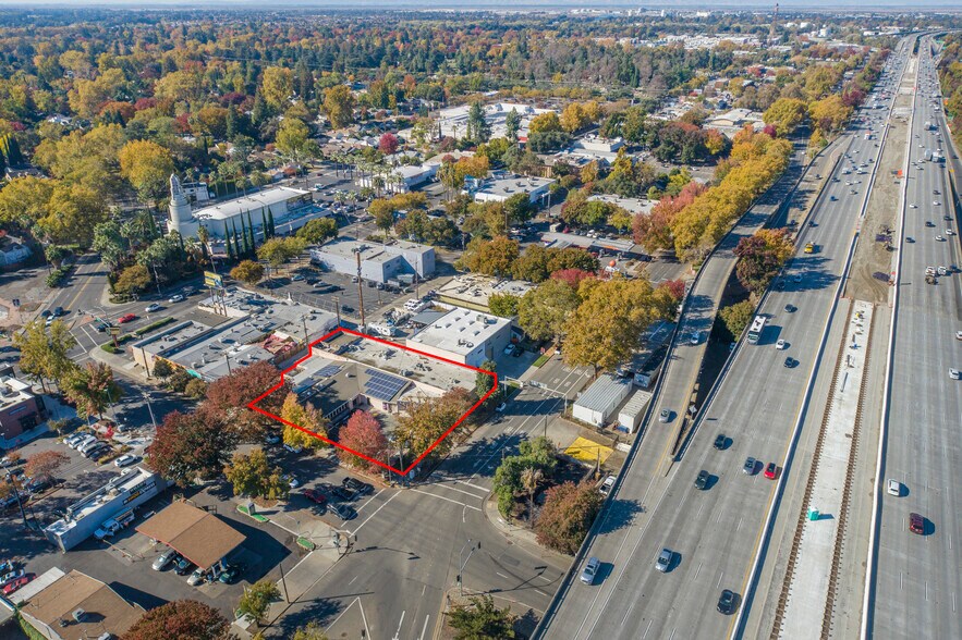 More Photos Of 2414 16th St, Sacramento Office For Sale