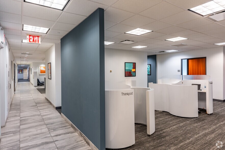 More Photos Of 1325 Avenue of the Americas, New York Coworking Space
