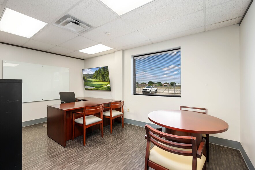 More Photos Of 2375 Walsh Rd, San Antonio Manufacturing For Sale