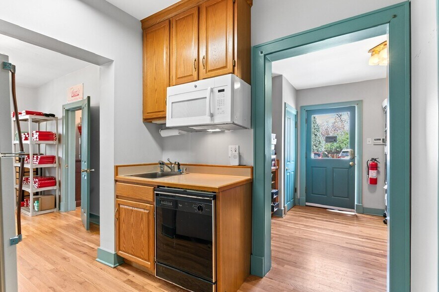 More Photos Of 7703 Ralston Rd, Arvada Office For Sale