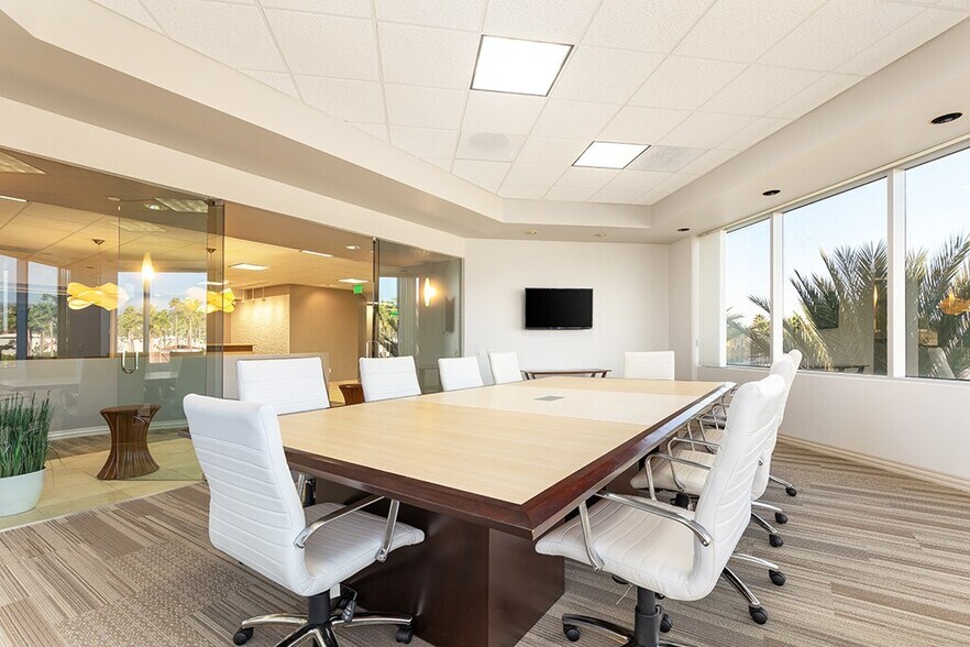 More Photos Of 26632 Towne Centre Dr, Foothill Ranch Coworking Space