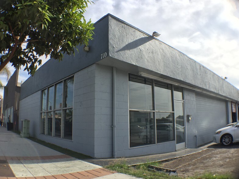 More Photos Of 710 E 8th St, National City Auto Repair For Sale