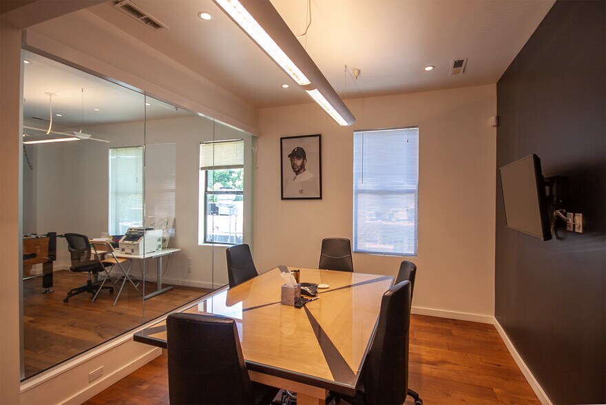 More Photos Of 142-156 Castro St, Mountain View Office For Lease